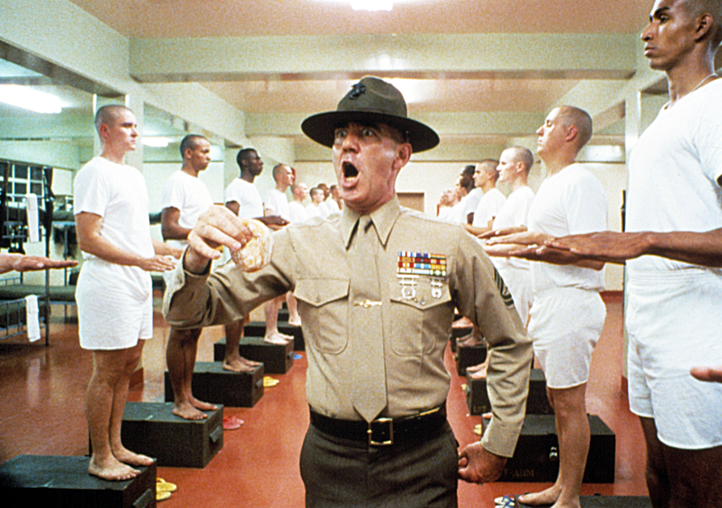 R Lee Ermey Di